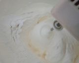 Foto langkah ke 2 dari resep Bolu Kukus Pelangi (2 Telur).