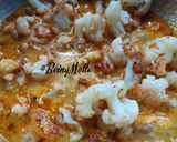 A picture of step 7 of Cauliflower Kurma.
