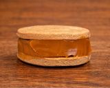 Foto del paso 6 de la receta: Alfajores de Cacao Dulce y Manjar