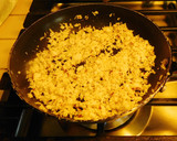 வால்நட் தேங்காய் லட்டு (Walnut thenkai laddo recipe in tamil) ரெசிபி ஸ்டேப் 2 புகைப்படம்