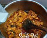 A picture of step 4 of Thai Red Curry Chicken.