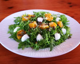 Foto del paso 4 de la receta: Escarola con naranja, semillas y mozzarella