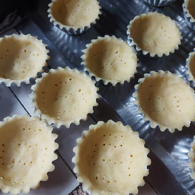 Besh uchun guruh jinsiy aloqa Porno: Maksim Viktorovich Vika enagasini sikadi