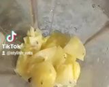 A picture of step 1 of Pineapple smoothie.