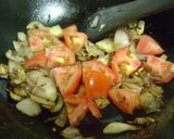 A picture of step 5 of Chettinad Meen Kuzhambu.