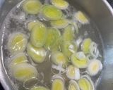 A picture of step 4 of Miso soup made with Fish head.