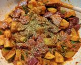 Cukkinis, fűszeres csirkemáj recept fázis 5 fotója