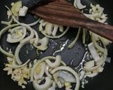 Foto langkah ke 3 dari resep Pokcoy Siram Jamur Saus Tiram.