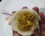चटपटीत कॉर्न कचोरी (corn kachori recipe in marathi) रेसिपी स्टेप 3 फोटो 