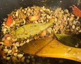 A picture of step 4 of Qeema lobiya pulao.