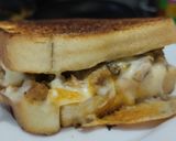 Foto del paso 10 de la receta: Sandwich🥯de carne🧅y queso🧀🥩🫑
