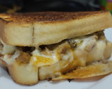 Foto del paso 10 de la receta: Sandwich🥯de carne🧅y queso🧀🥩🫑