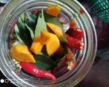 Foto langkah ke 2 dari resep Tumis Tongkol Asam Sunti.