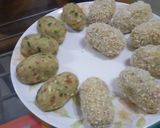 A picture of step 2 of Chicken Veg Croquettes 😋.