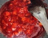 Foto langkah ke 1 dari resep Korean Strawberry Milk.