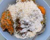 Foto langkah ke 2 dari resep Zucchini Fritters.