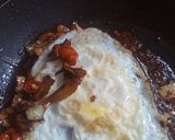 Foto langkah ke 4 dari resep Telur Kecap Pedas.