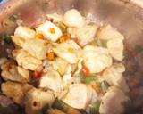 Foto del paso 3 de la receta: Pollo en salsa con champiñones, al brandy de Jerez