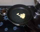 Foto langkah ke 3 dari resep Omelette Keju.