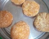 A picture of step 2 of Murmura chikki.