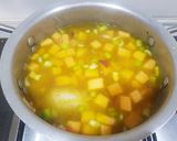 صورة لخطوة 2 من وصفة شربة العدس والقرع الأحمر صحية 😋