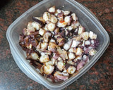 Foto del paso 1 de la receta: Empanadillas de pisto y pulpo adobado al horno