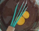 Foto langkah ke 2 dari resep Choco moist cake (no oven,no mixer).