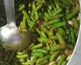 A picture of step 3 of Curried French Beans.
