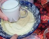 صورة لخطوة 5 من وصفة كب كيك فانيلا سهل وسريع