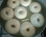 A picture of step 2 of Donuts 3(Oil based).