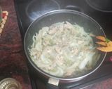Foto del paso 4 de la receta: Filetes de cinta de lomo en salsa de champiñones y papas cocidas