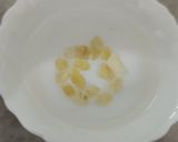 A picture of step 1 of Badam Pisin Milk Shake.
