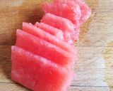 Une image de l'étape 1 de Tartine fraîcheur à la pastèque 🍉.