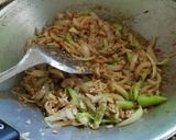 รูปขั้นตอนการทำที่ 4 ของ ไก่ต้มผัดกระเพรา