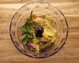 Une image de l'étape 2 de Sauce Tartare.