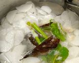 Foto langkah ke 5 dari resep Soto Bandung/ Soto Lobak Ayam.