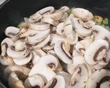 Foto del paso 2 de la receta: Champiñones con ajos tiernos