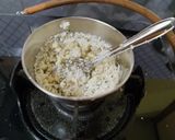 A picture of step 4 of Garlic Flower Bread.