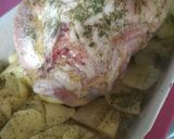 Foto del paso 1 de la receta: Codillo con berza y patatas panaderas
