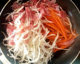 Foto del paso 2 de la receta: Rollitos de primavera de jamón, verduras y 5 especias