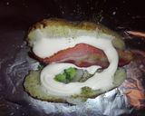 Foto del paso 2 de la receta: Rollo de lomito con tocino, papa rellena y ensalada de espinaca