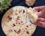A picture of step 5 of Sitafal halva.