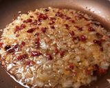 Foto del paso 4 de la receta Revuelto de tomates secos achoados y atún en conservas