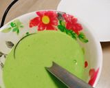 Hình bước làm 2 của món Bánh gói bột lọc tráng trên lá chuối