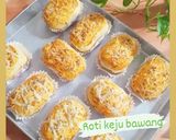 Foto langkah ke 6 dari resep Roti keju bawang.