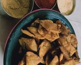 તીખા શક્કરપારા (Tikha Shakkarpara Recipe In Gujarati) રેસીપી સ્ટેપ1ફોટો