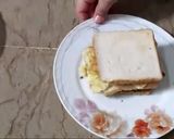 A picture of step 6 of Meat minced egg cheese sandwich.