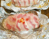 Foto del paso 4 de la receta: Pechugas envueltas en panceta y rellenas con dátiles
