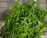 Foto del paso 1 de la receta: Pesto de rúcula y cilantro🌿