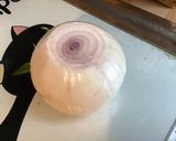 Une image de l'étape 3 de Tarte bonhomme » au céleri branche,tomates, mozzarella,oignon de roscoff et poivre vert frais.